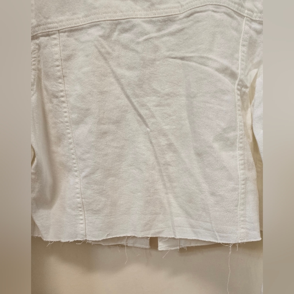 Velvet Heart White Cropped Jean Jacket Size L-NWT - Picture 7 of 16